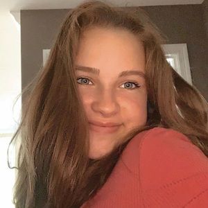 Meet your Posher, Kira